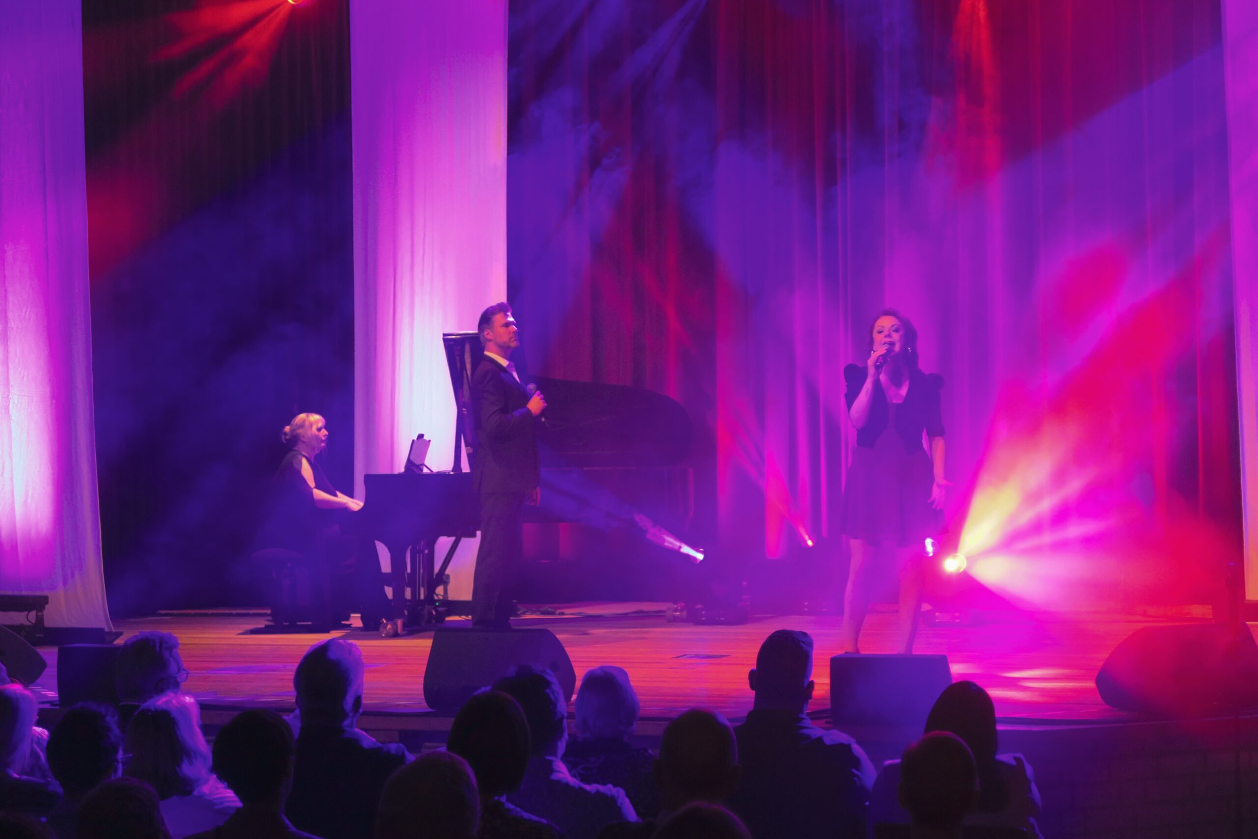 Am Freitag und Samstag findet die Gala A Musical Journey in der Stadthalle Kleve zugunsten des Tiergarten Kleve statt (Foto Q-event-Farina Ranft) (1)